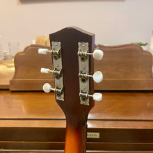 Load image into Gallery viewer, 1969 Harmony H942 Barclay 000
