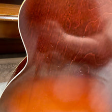 Load image into Gallery viewer, 1969 Harmony H942 Barclay 000
