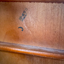 Load image into Gallery viewer, 1969 Harmony H942 Barclay 000
