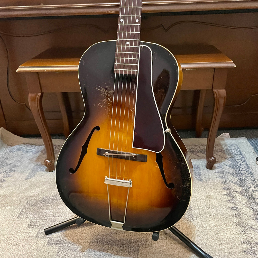 1935-1941 Gibson L-37 w/pickup