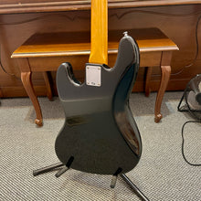 Load image into Gallery viewer, 1998 Fender American Vintage '62 Jazz Bass  Black
