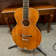 Load image into Gallery viewer, 1924 Gibson L-2 Archtop Natural
