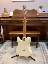 Load image into Gallery viewer, 2021 Fender Parts Telecaster Honey Blonde
