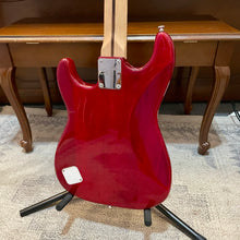 Load image into Gallery viewer, Like New! Squier Mini Strat
