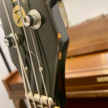 Load image into Gallery viewer, 1967-1968 Mosrite Transitional Year Ventures Mark X Bass
