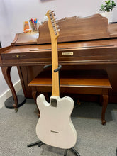 Load image into Gallery viewer, Bradfute Thinline Partcaster  White
