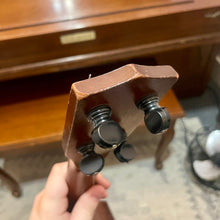 Load image into Gallery viewer, 1950&#39;s Harmony Roy Smeck Soprano Ukulele
