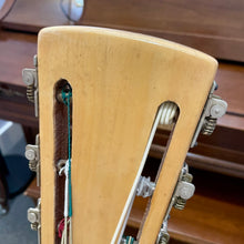 Load image into Gallery viewer, Used Mendoza 3/4 Guitarron  (prev. owned by David Hungate)
