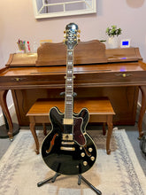 Load image into Gallery viewer, 2016 Epiphone Sheraton II Pro
