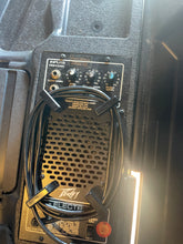 Load image into Gallery viewer, 1980&#39;s Peavey T-15 w/ Amp Case
