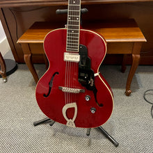 Load image into Gallery viewer, 2023 Guild T-50 Slim DynaSonic Red
