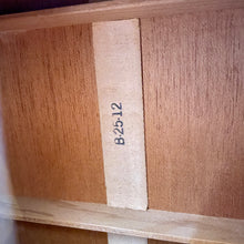 Load image into Gallery viewer, 1965 Gibson B-25-12 Cherryburst
