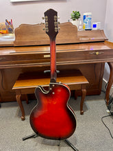 Load image into Gallery viewer, 1960's Silvertone Model 1454
