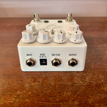 Load image into Gallery viewer, Used JHS Flight Delay Pedal
