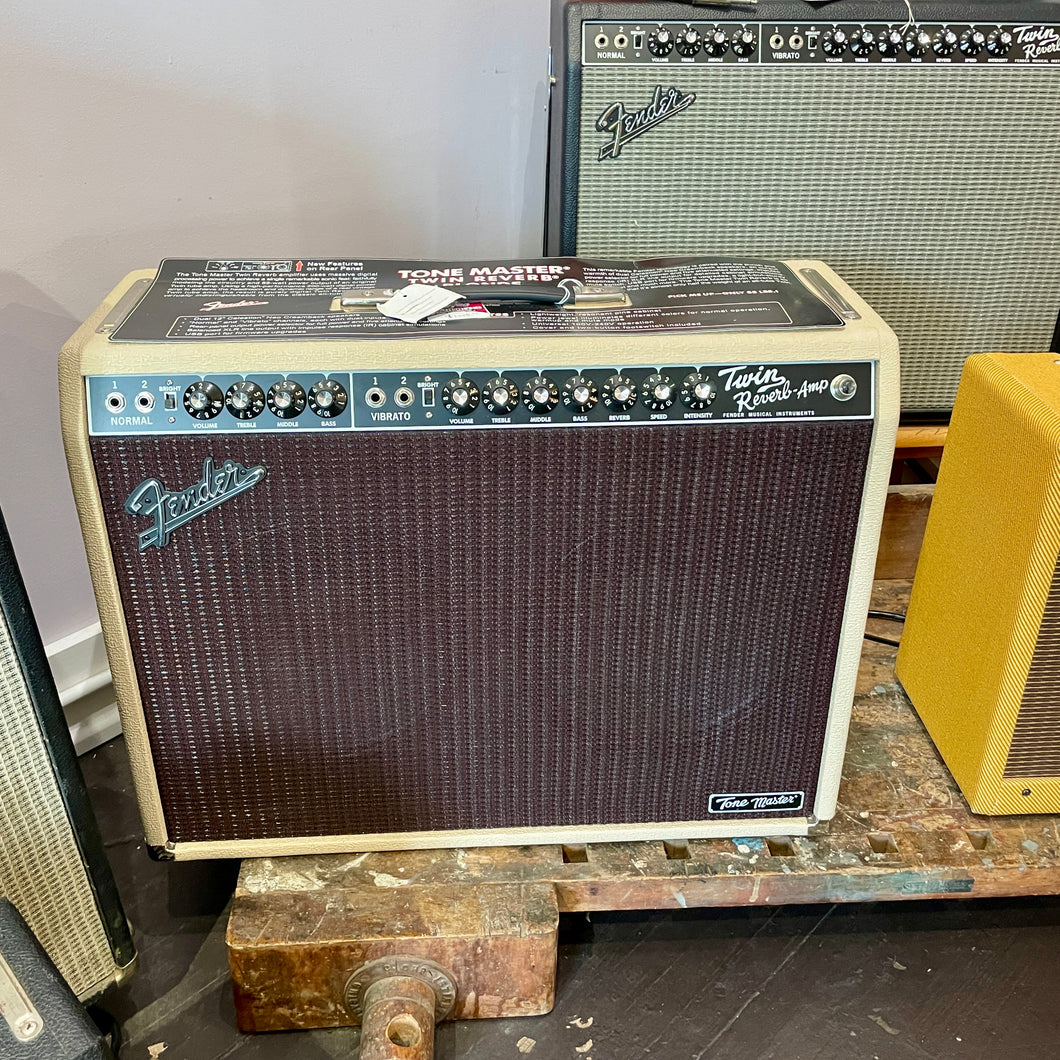 Like New! Fender Tonemaster Twin Reverb Blonde
