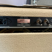 Load image into Gallery viewer, Like New! Fender Tonemaster Twin Reverb Blonde
