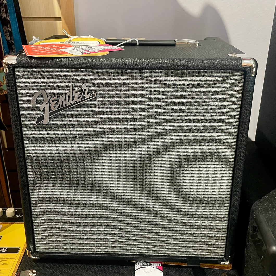 Mint! Fender Rumble 25 V3 Bass Amp