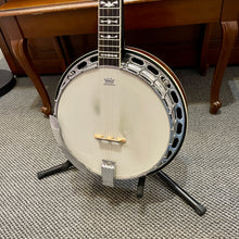 Load image into Gallery viewer, Used Fender FB-58 Banjo
