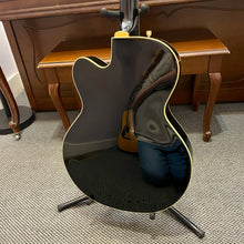 Load image into Gallery viewer, Used Gretsch G5420TG Electromatic
