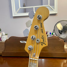 Load image into Gallery viewer, 1978 Fender Jazz Bass Modded - Natural
