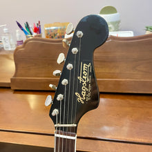 Load image into Gallery viewer, 1967 Hagstrom Viking I
