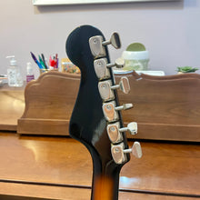 Load image into Gallery viewer, 1967 Hagstrom Viking I
