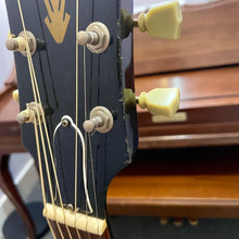 Load image into Gallery viewer, 1995 Gibson J-100 Jumbo
