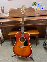 Load image into Gallery viewer, Used Alvarez Model 5025
