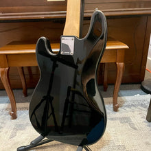 Load image into Gallery viewer, 1990&#39;s Fender Squier P Bass Special - Black

