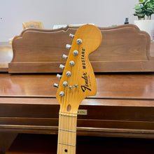 Load image into Gallery viewer, 1977 Fender Mustang Natural
