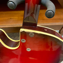 Load image into Gallery viewer, 1960&#39;s Silvertone H1454 Hollowbody
