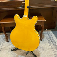 Load image into Gallery viewer, Guild Starfire VI
