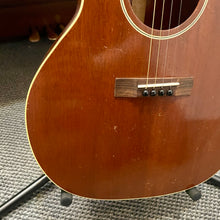 Load image into Gallery viewer, 1930's Gibson TG-0 Tenor
