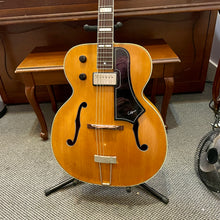 Load image into Gallery viewer, 1956 National California Hollowbody
