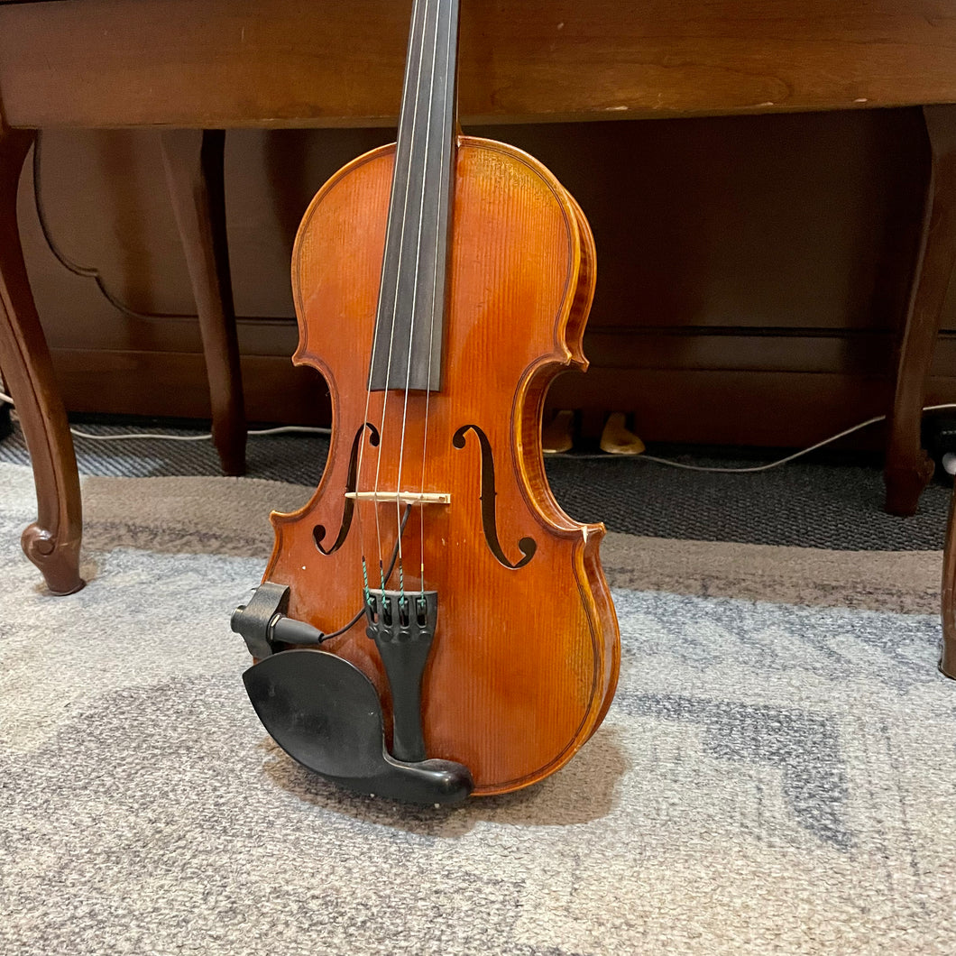 Used Albert Nebel (by Eastman) No. 601 4/4 Violin