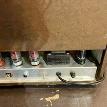 Load image into Gallery viewer, RARE! 1956-59 Danelectro Master/Slave System Amp
