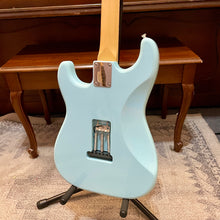 Load image into Gallery viewer, Bradfute Baby Blue Stratish
