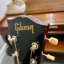 Load image into Gallery viewer, 1962 Gibson J-45 ADJ
