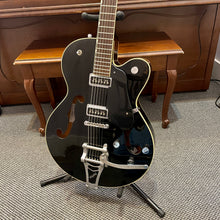 Load image into Gallery viewer, Used Gretsch Electromatic G5125 Black
