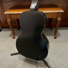 Load image into Gallery viewer, Vintage Bronson by Regal Square Neck
